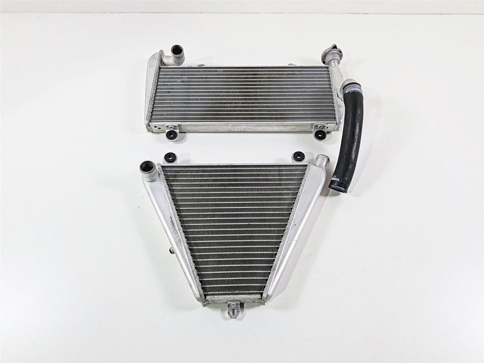 2019 Ducati 959 Panigale Upper & Lower Radiator Set - No Leaks 54841201A {{ shop.shopifyCountryName }} - Mototech271