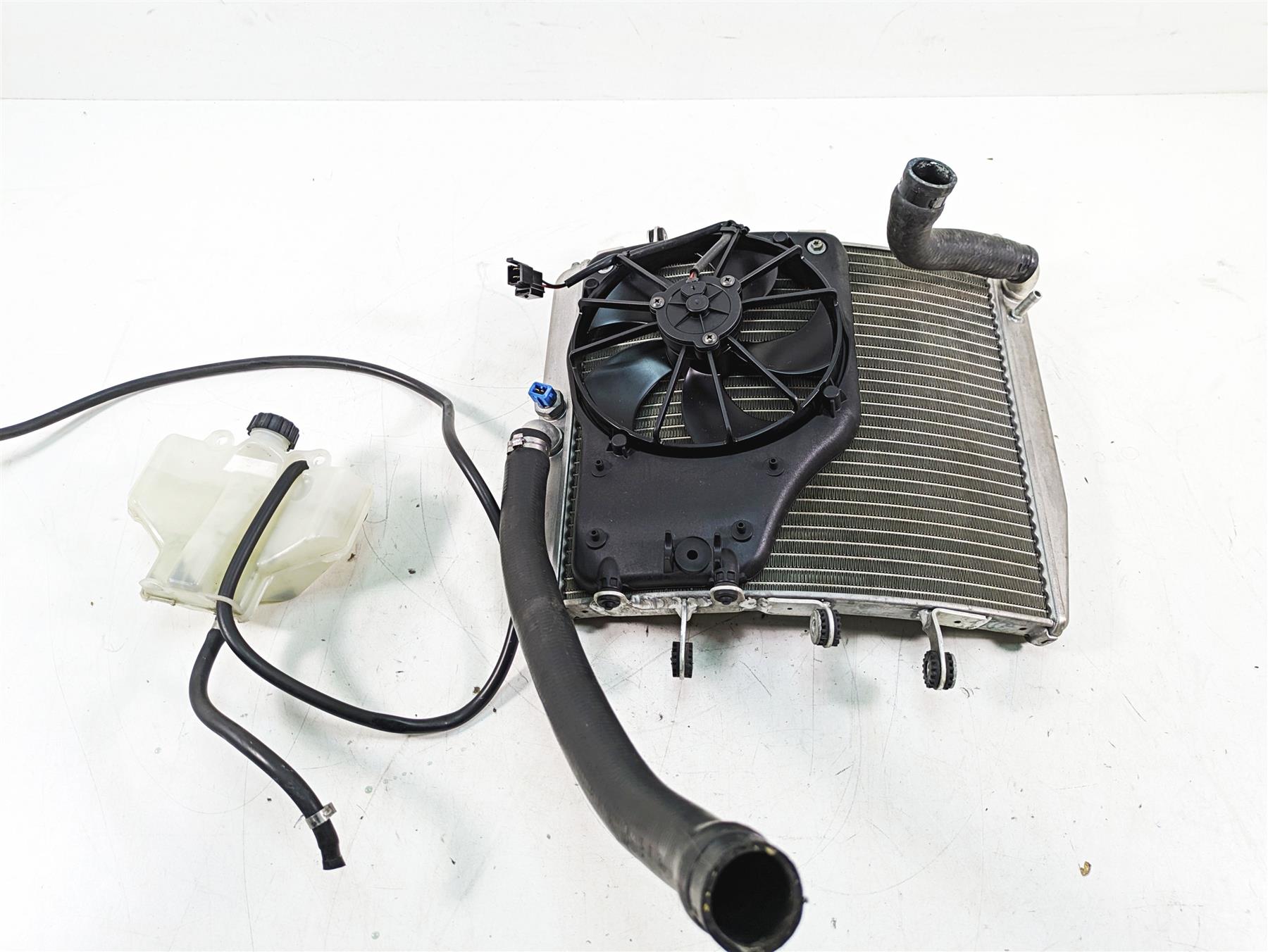 2013 MV Agusta F3 675 ERA Radiator Fan Reservoir Hoses Set 8000B6017 {{ shop.shopifyCountryName }} - Mototech271