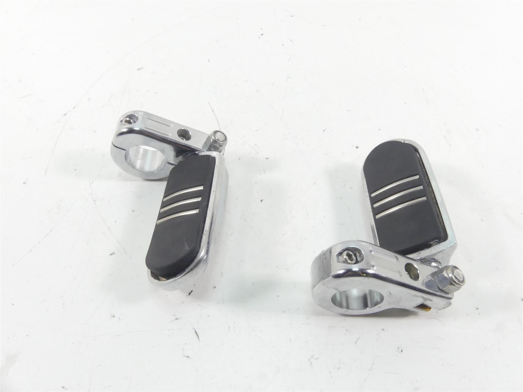 2005 Harley Touring CVO FLHTC SE Electra Glide Crash Guard Highway Foot Pegs {{ shop.shopifyCountryName }} - Mototech271