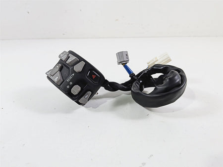 2022 Kawasaki ZX10R ZX1000 Ninja Left Hand Light Control Switch 46091-0576 {{ shop.shopifyCountryName }} - Mototech271