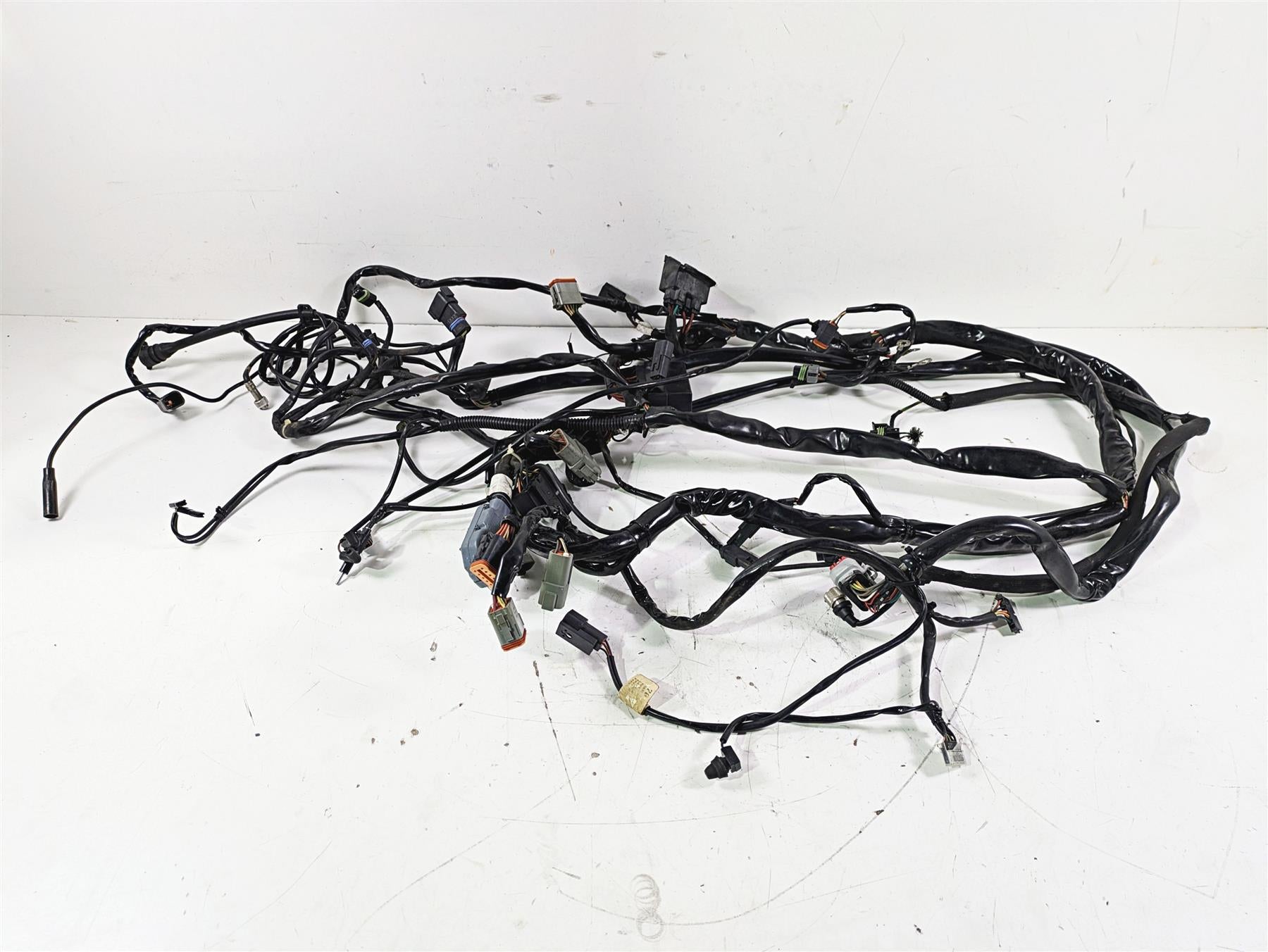 2003 Harley Touring FLHTCUI E-Glide 100th Main Wiring Harness - No Cuts 70985-03