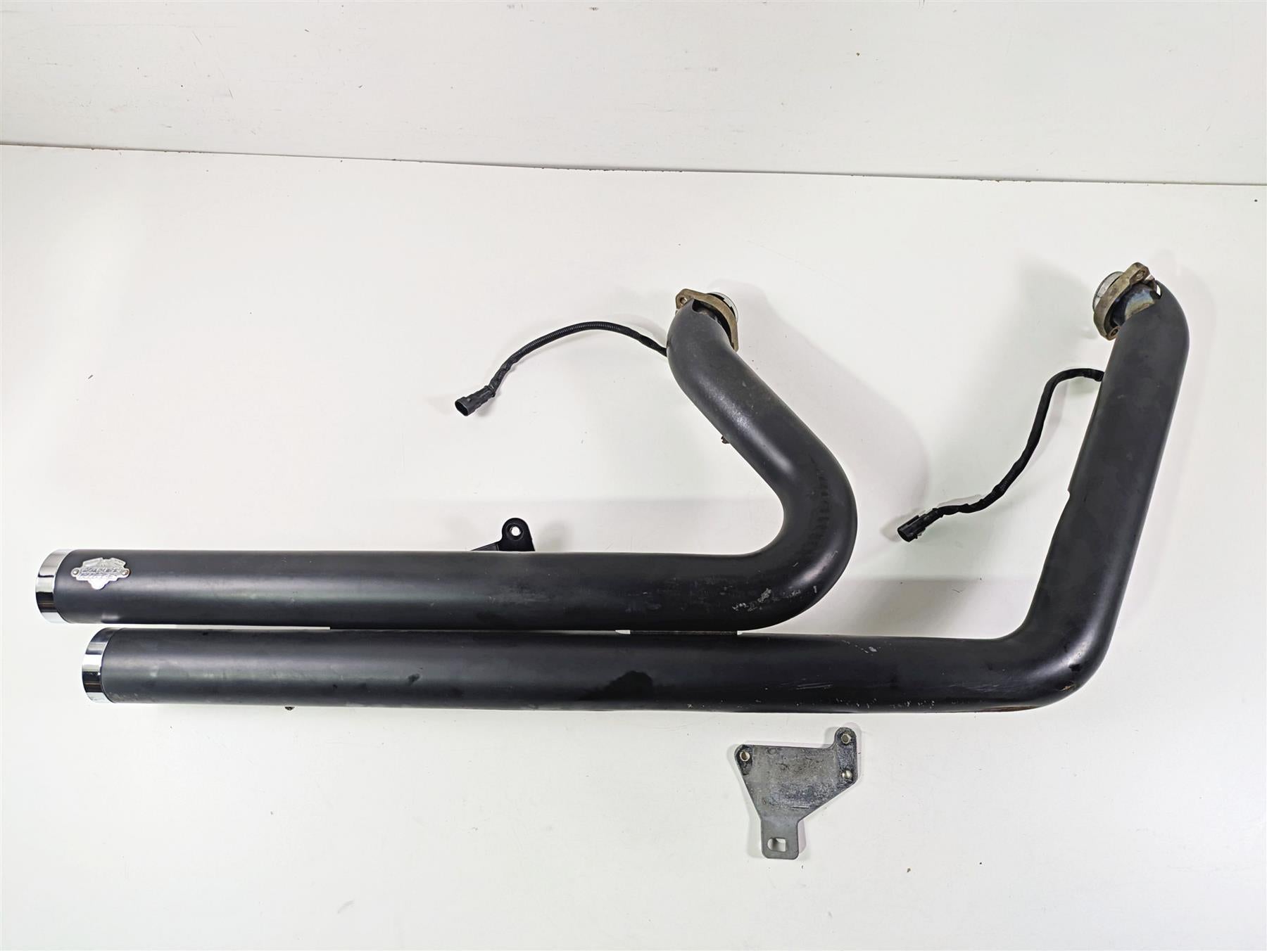2009 Harley FXDC Dyna Super Glide Vance Hines Big Shots Exhaust System 47938 {{ shop.shopifyCountryName }} - Mototech271