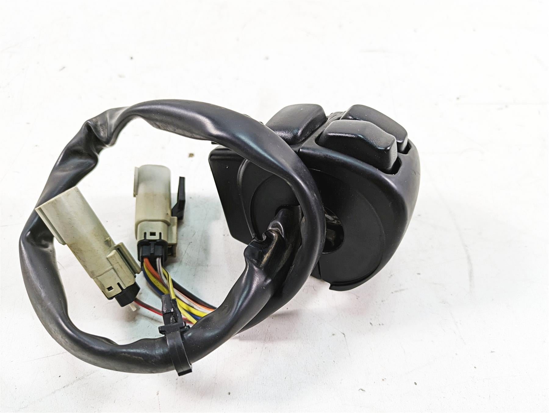 2011 Harley Touring FLHR Road King Left Hand Control Switch -Read 71684-06A {{ shop.shopifyCountryName }} - Mototech271