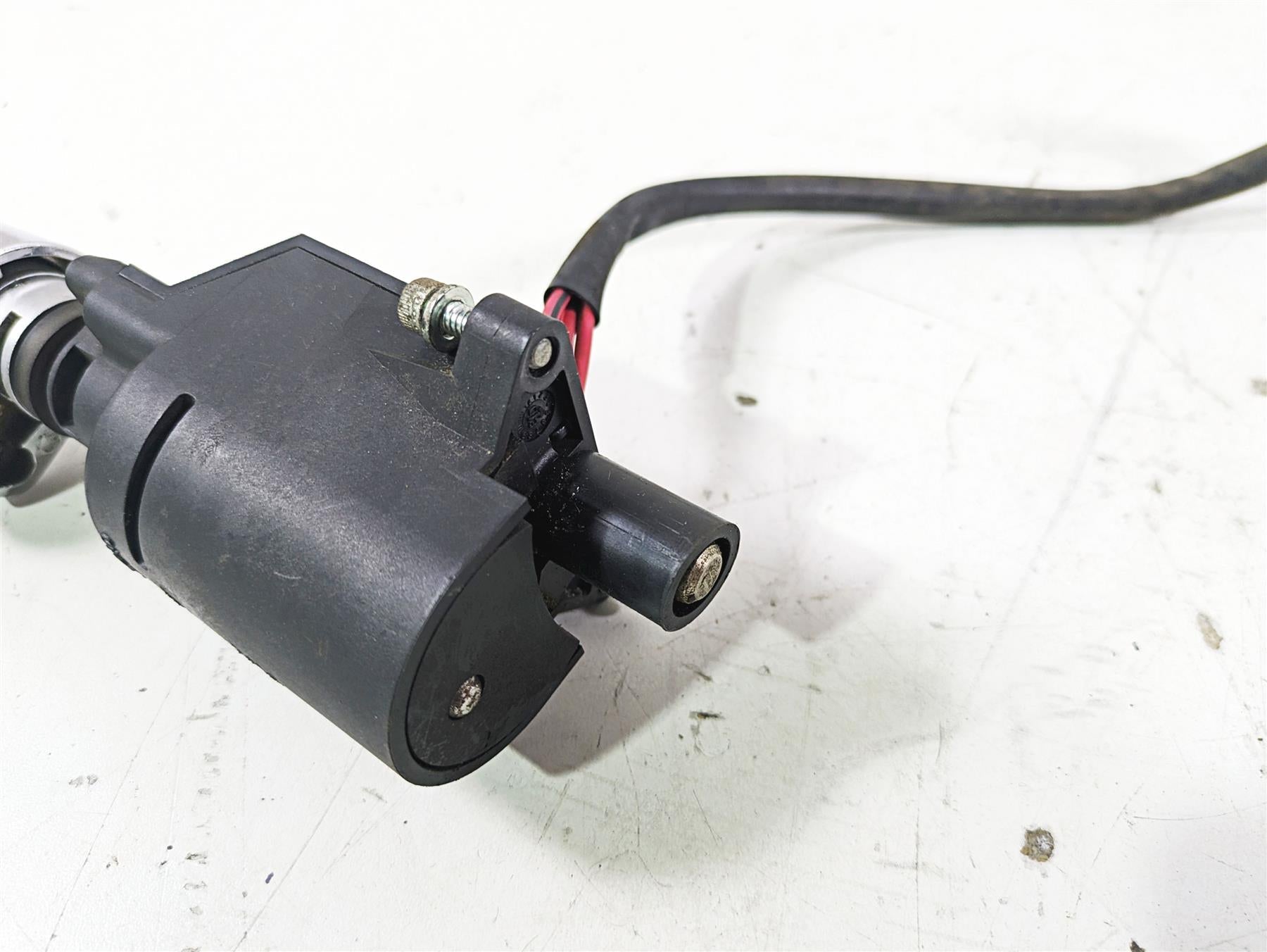 2003 Harley Touring FLHTCUI 100TH E-Glide Ignition Switch Key Lock Set 71640-99 {{ shop.shopifyCountryName }} - Mototech271