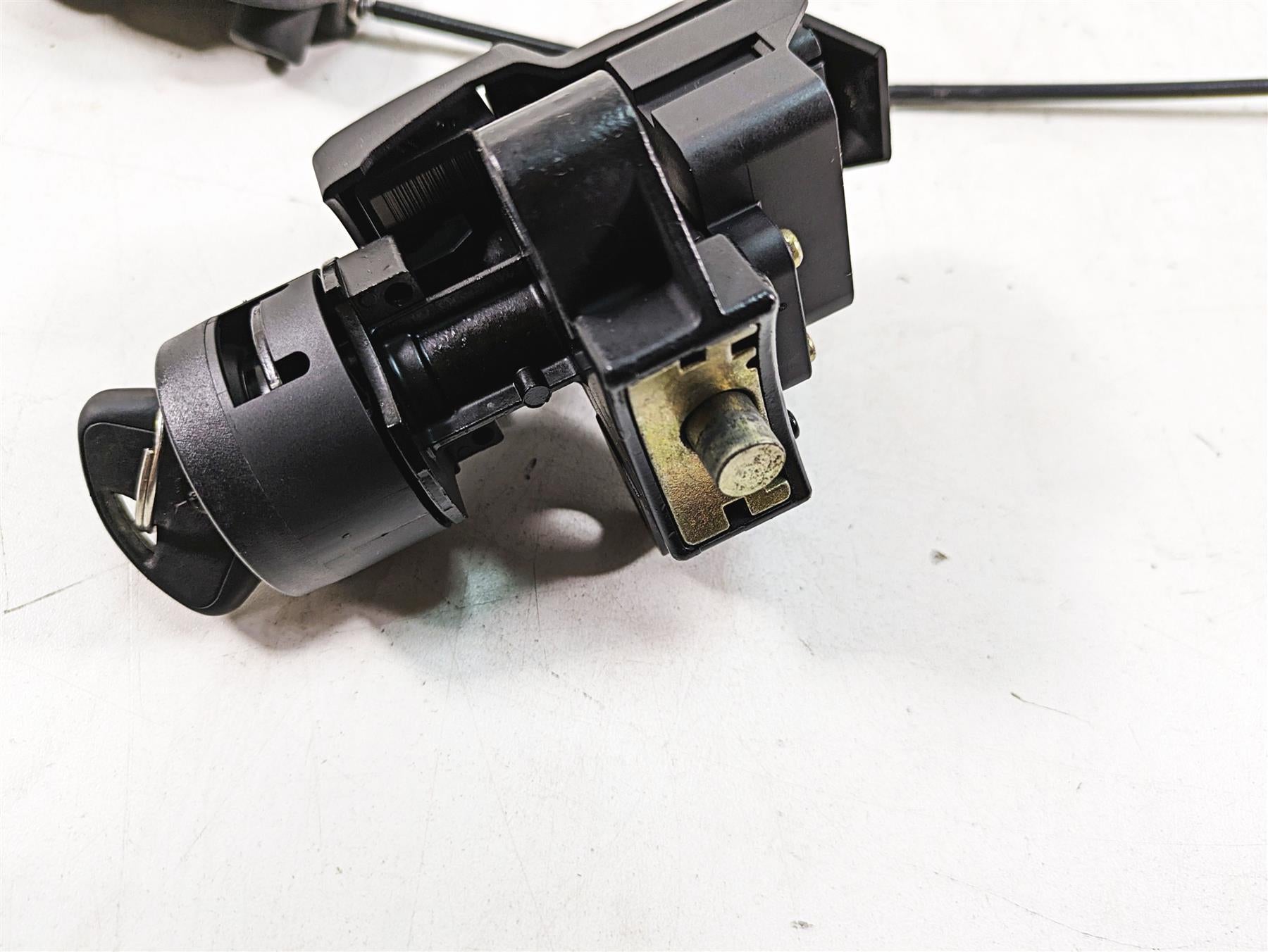 2007 BMW R1200RT K26 Cdi Ecm Ignition Switch Key Lock Set 7704861 51257700072 {{ shop.shopifyCountryName }} - Mototech271
