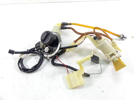 2008 Harley Touring FLHX Street Glide Fuel Gas Petrol Pump - Tested 75069-08D {{ shop.shopifyCountryName }} - Mototech271