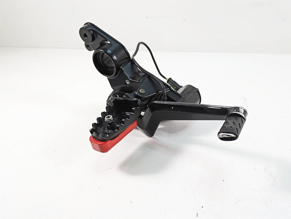 2011 Ducati Hypermotard 1100 Evo SP Front Right Footpeg & Brake Pedal 82411661AB {{ shop.shopifyCountryName }} - Mototech271