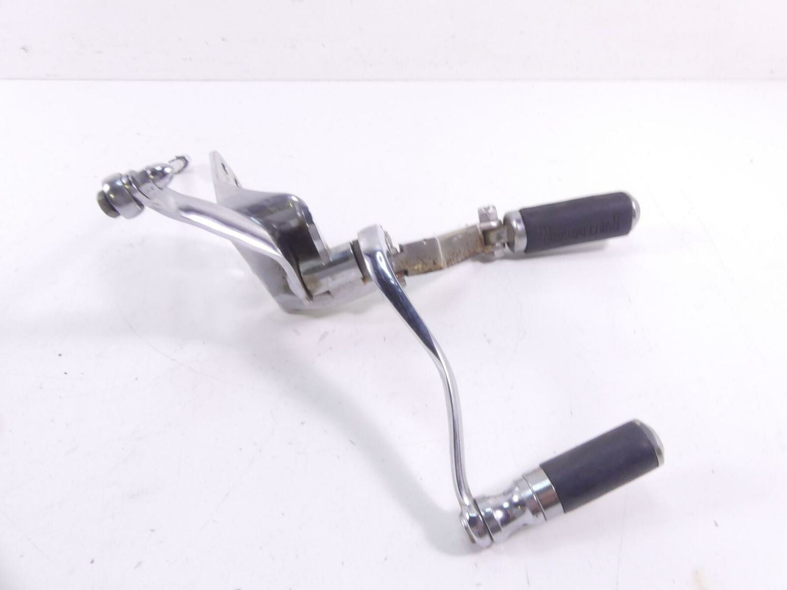 1995 Harley FXSTS Softail Springer Left Footpeg Foot Peg + Shifter Set 33683-90A {{ shop.shopifyCountryName }} - Mototech271