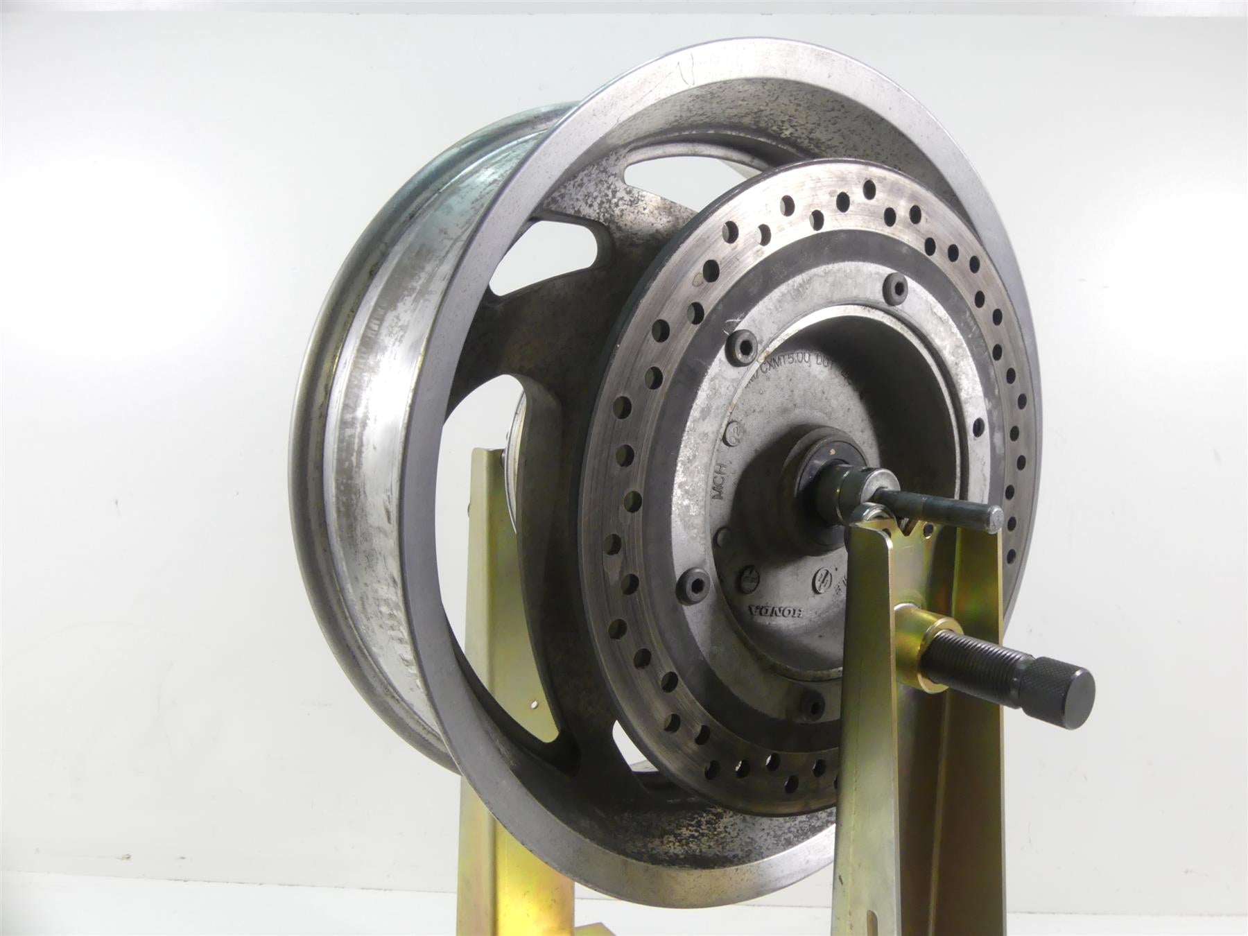 2003 Honda VTX1800R Straight Rear Cast Wheel Rim 16x5 42650-MCH-010 {{ shop.shopifyCountryName }} - Mototech271