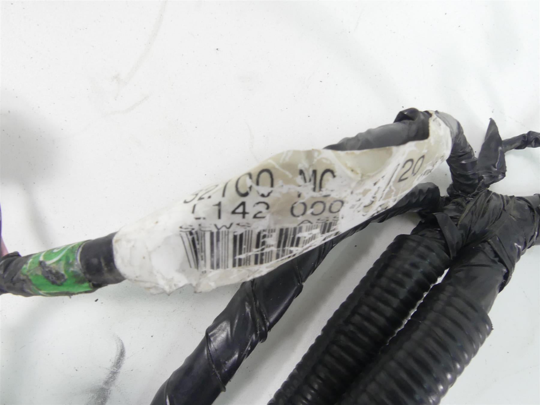 2002 Honda VTX1800 C Wiring Harness Loom -No Cuts 32100-MCH-772 {{ shop.shopifyCountryName }} - Mototech271