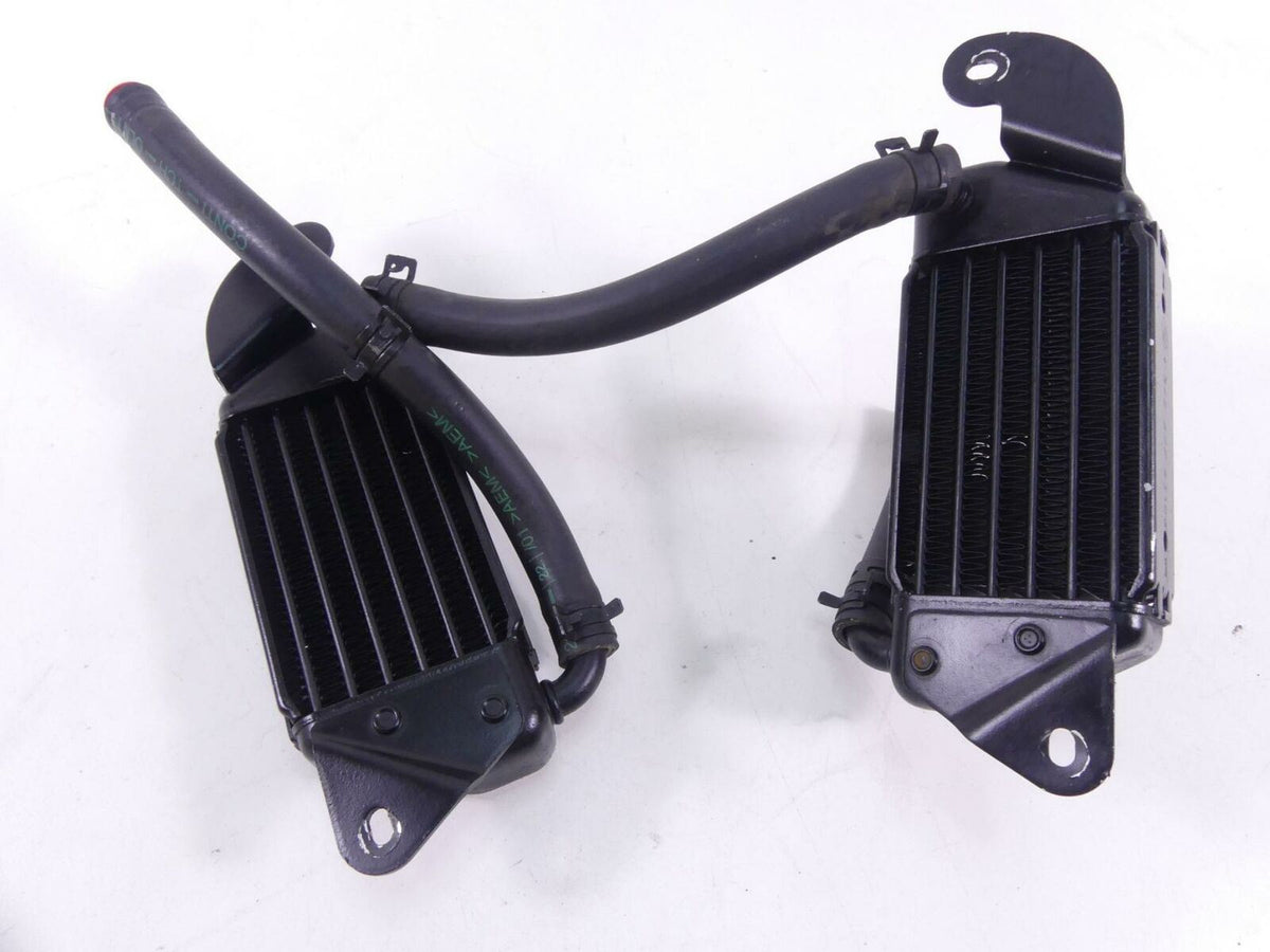 2002 BMW R1200 C Oil Cooler Radiator Set 17211342207 17211342208 {{ shop.shopifyCountryName }} - Mototech271