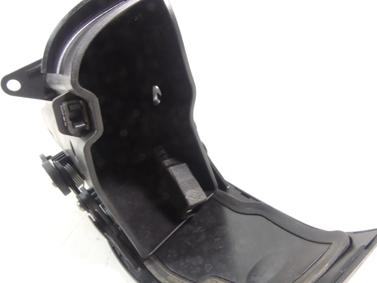 2014 Harley Touring FLHX Street Glide Front Media Compartment Box -Read 76000117 {{ shop.shopifyCountryName }} - Mototech271