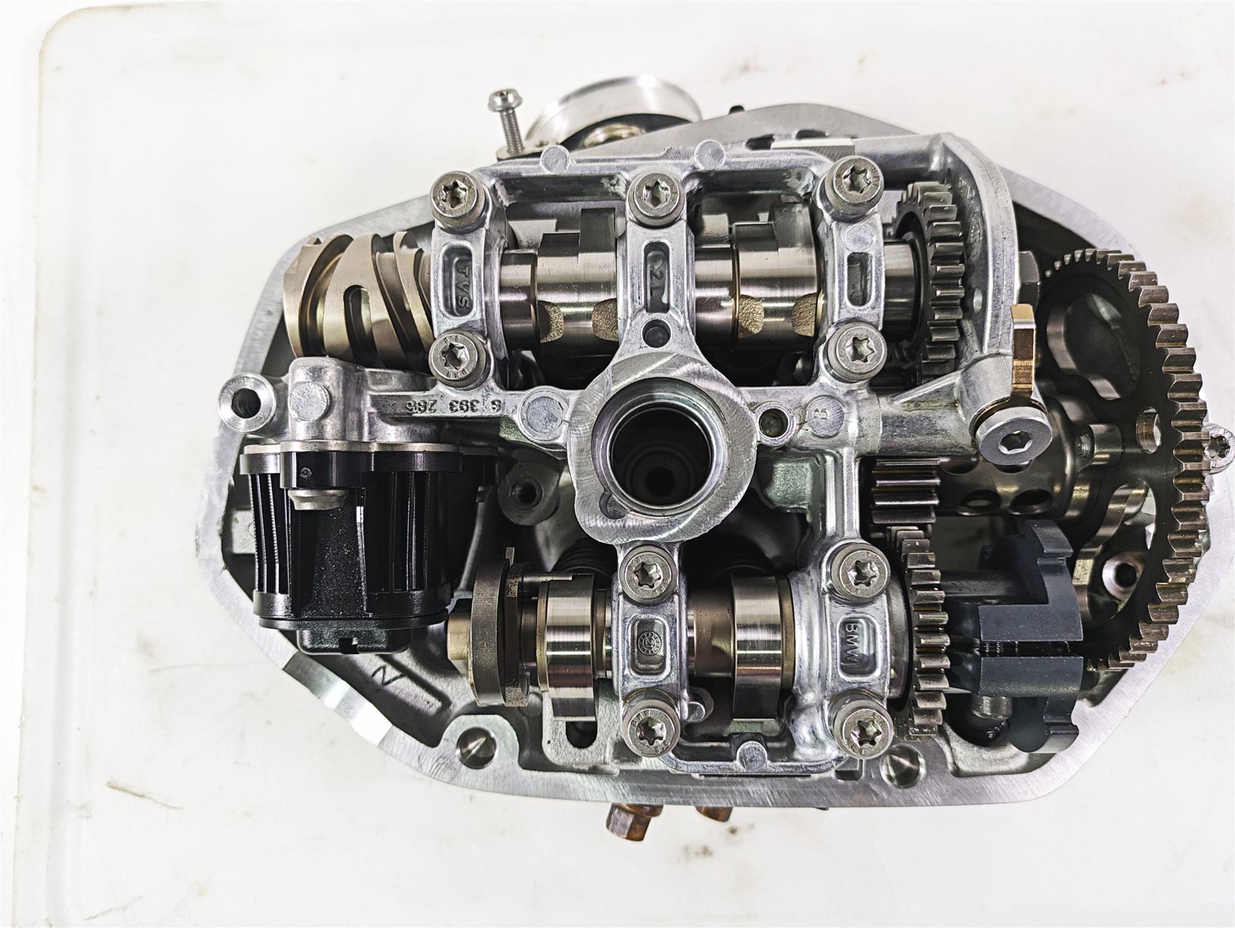 2022 BMW R1250 RT K052 Left Cylinder Head Cylinderhead 11128504123 {{ shop.shopifyCountryName }} - Mototech271