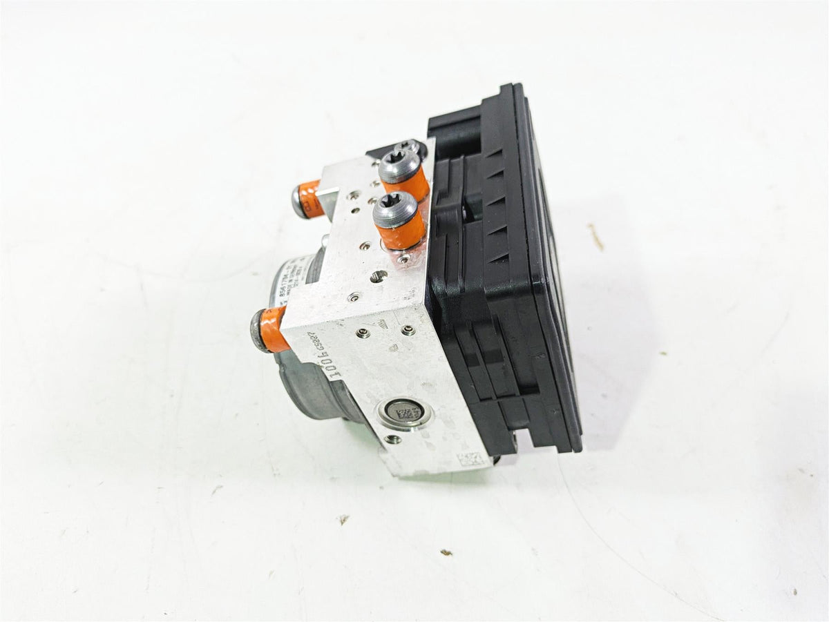 2016 BMW S1000RR K46 Abs Brake Pump Unit Module 34518561705 34518566956 {{ shop.shopifyCountryName }} - Mototech271