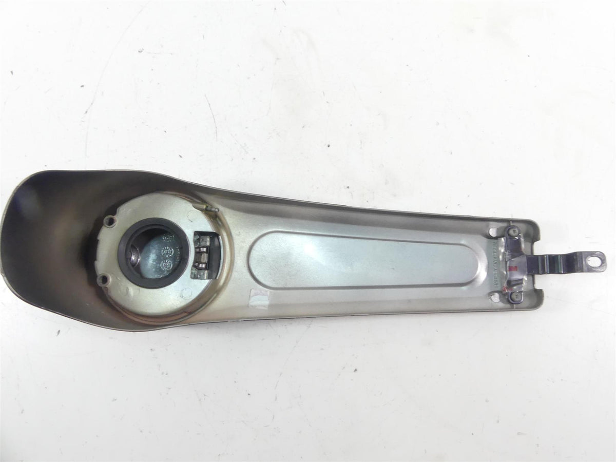 2005 Harley Touring CVO FLHTCSE Electra Glide Fuel Tank Dash Cover 69214-04 {{ shop.shopifyCountryName }} - Mototech271