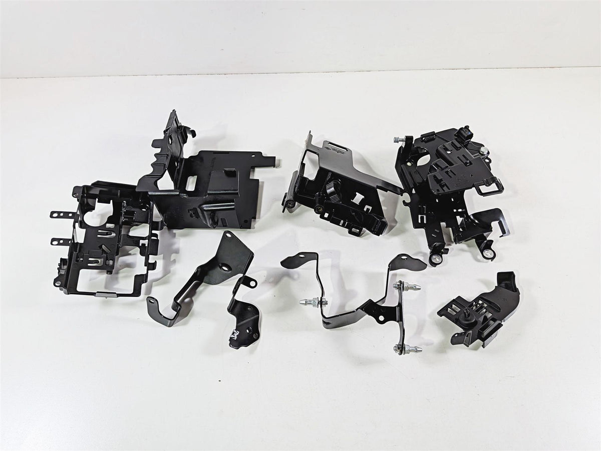 2024 Harley Softail FXLRST Low Rider Battery & Electrical Holder - Read 69201632 {{ shop.shopifyCountryName }} - Mototech271