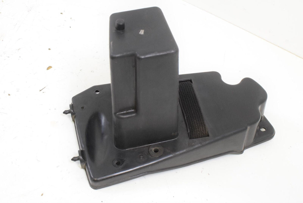 2000 Kawasaki VN1500 Vulcan Classic Tool Box Housing w Tools 32098-1109 {{ shop.shopifyCountryName }} - Mototech271