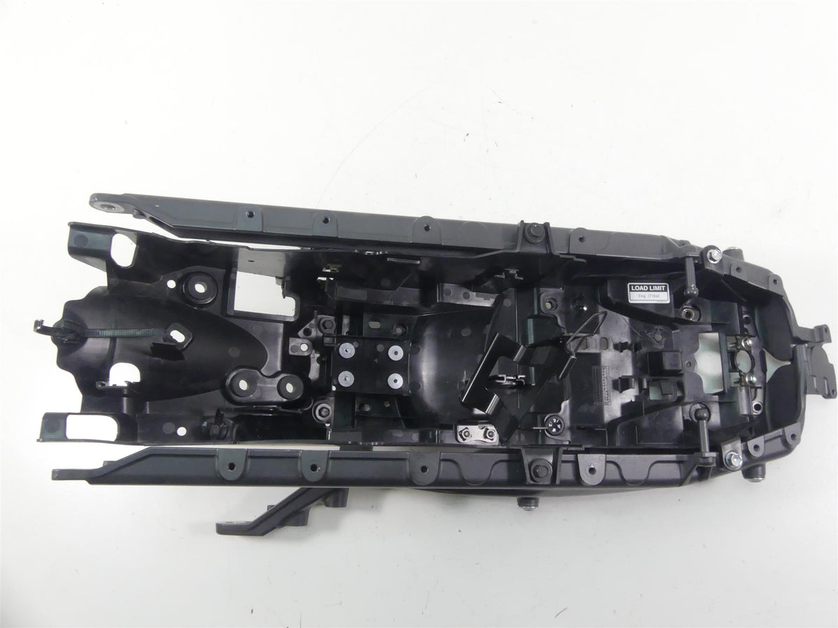 2022 Yamaha MT09 FZ09 Subframe Sub Frame & Inner Fender B7N-21190-09-00 {{ shop.shopifyCountryName }} - Mototech271