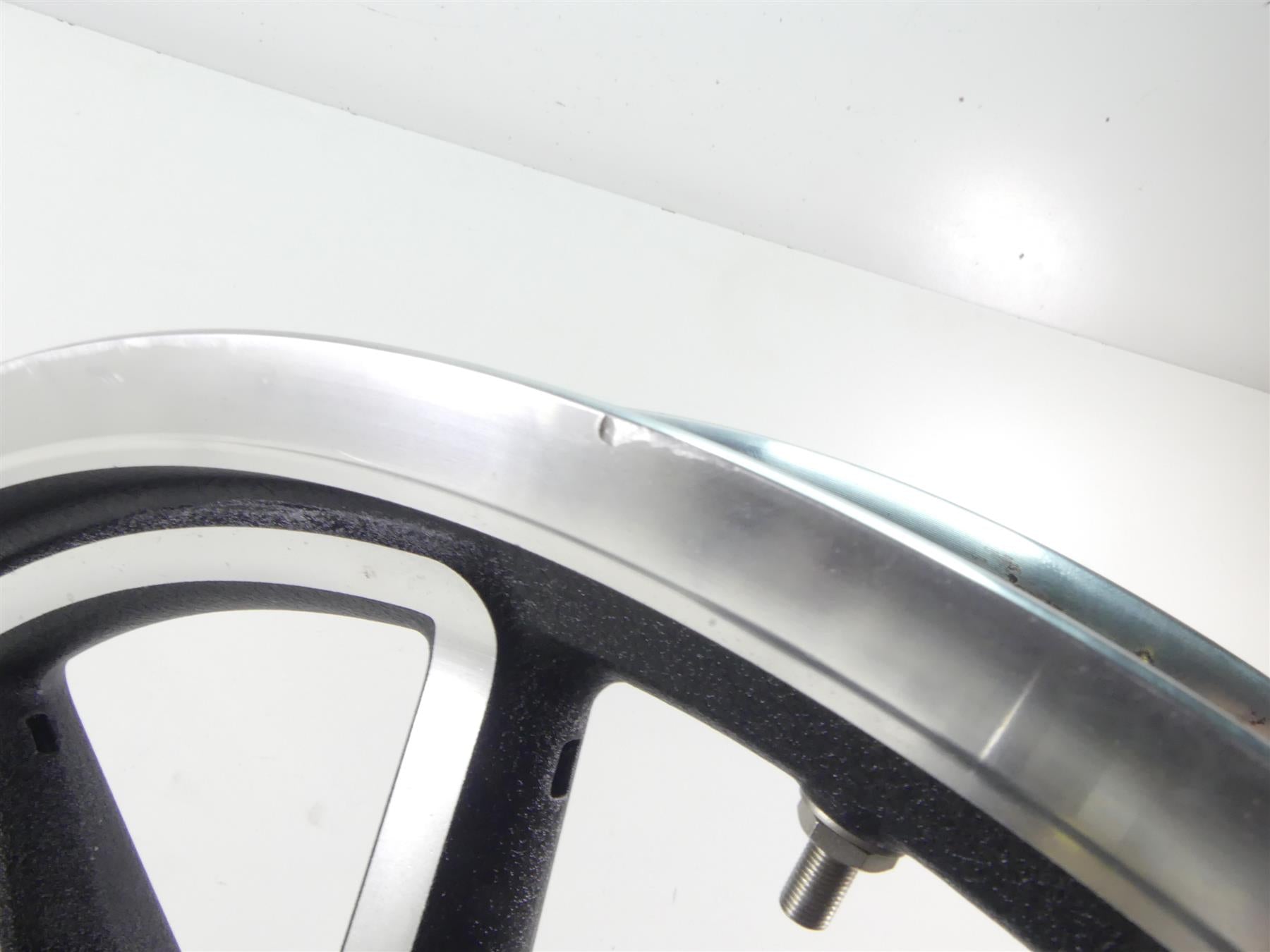 2014 Harley FXDL Dyna Low Rider Front 19x2.5 Front Wheel Rim -Read 43300280 {{ shop.shopifyCountryName }} - Mototech271