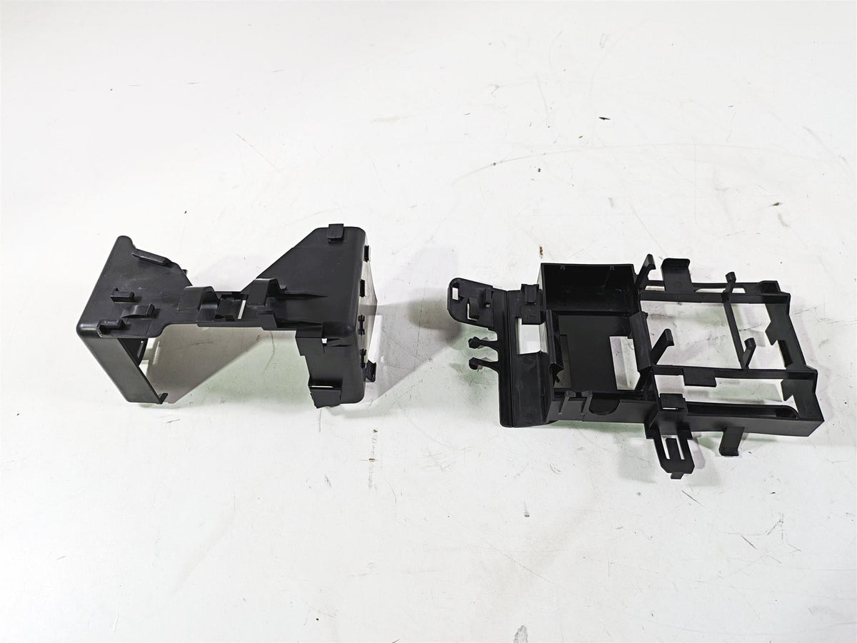 2013 Harley VRSCDX Night Rod Sp All Electric Plastic Holder In Set 70394-07 {{ shop.shopifyCountryName }} - Mototech271