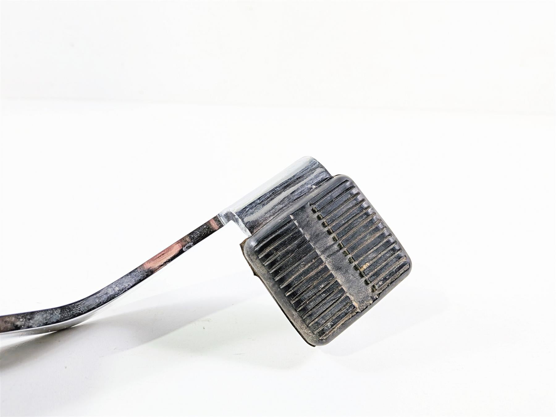 2009 Harley FXCWC Softail Rocker Right Front Footpeg Mount - Read 42508-08 {{ shop.shopifyCountryName }} - Mototech271