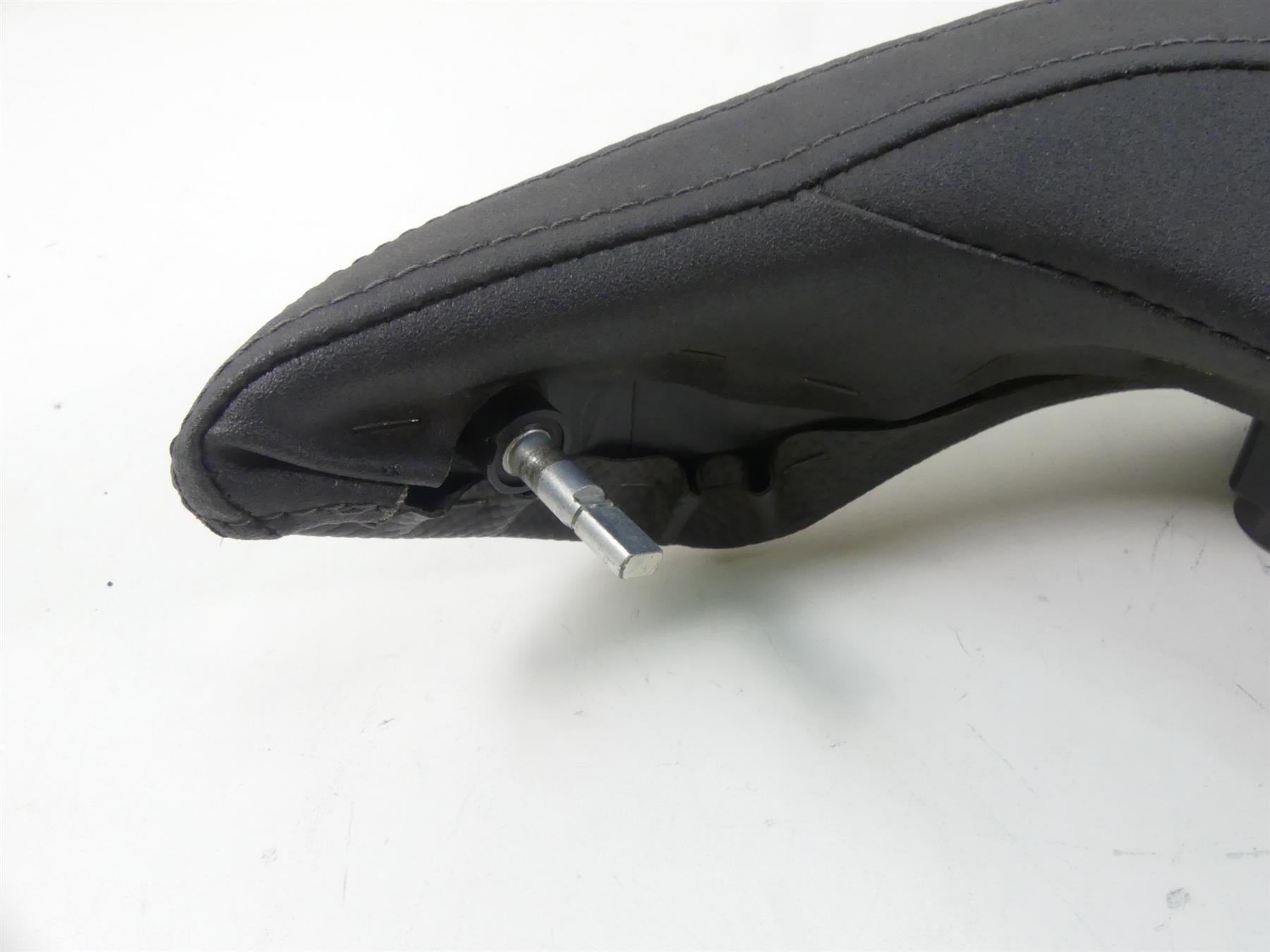 2013 Yamaha VMX17 V-Max 1700 Mid Saddle Seat Backrest Section 2S3-24790-10-00 {{ shop.shopifyCountryName }} - Mototech271