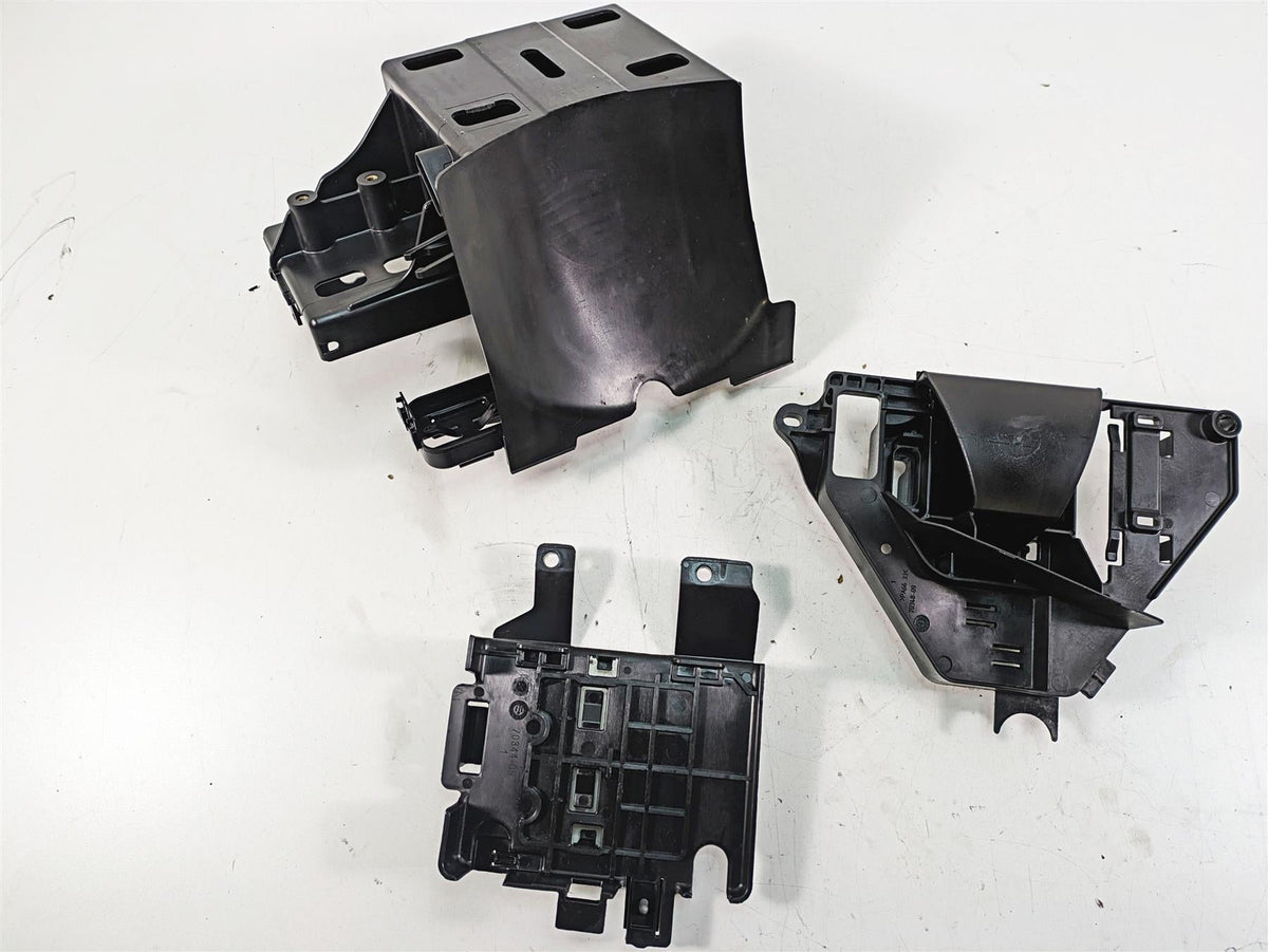 2013 Harley Touring FLHX Street Glide Electrical Battery Holder Set 66281-09B {{ shop.shopifyCountryName }} - Mototech271