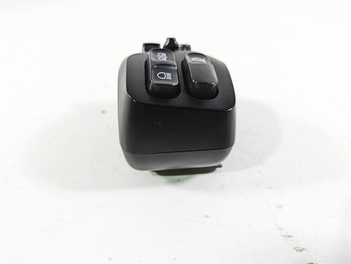 2018 Indian Chieftain Dark Horse Left Hand Control Switch 4016912 4018465 {{ shop.shopifyCountryName }} - Mototech271