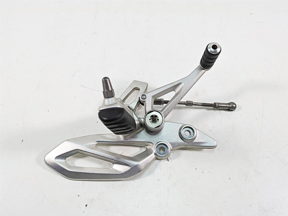 2016 BMW R1200R K53 Left Rider Footpeg & Shifter Shift Lever Set 46718540796 {{ shop.shopifyCountryName }} - Mototech271