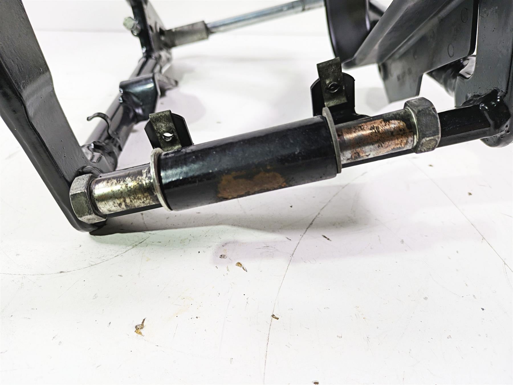 2005 Harley Softail FLSTSCI Heritage Springer Rear Swing Arm + Axle 47573-00A {{ shop.shopifyCountryName }} - Mototech271