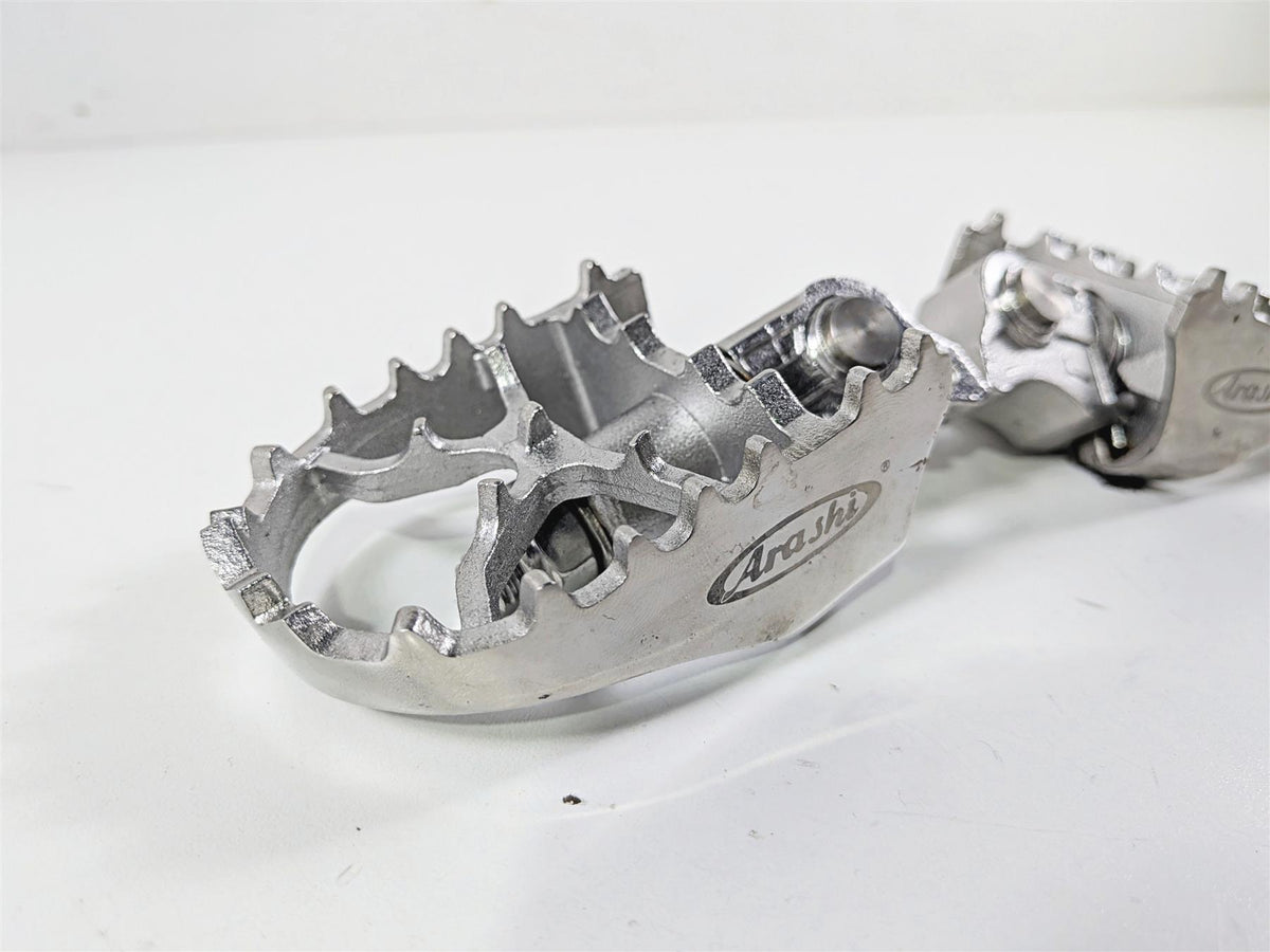 2016 BMW R1200 GS K50 Arashi Rider Foot Peg Footpeg Set AF076 {{ shop.shopifyCountryName }} - Mototech271