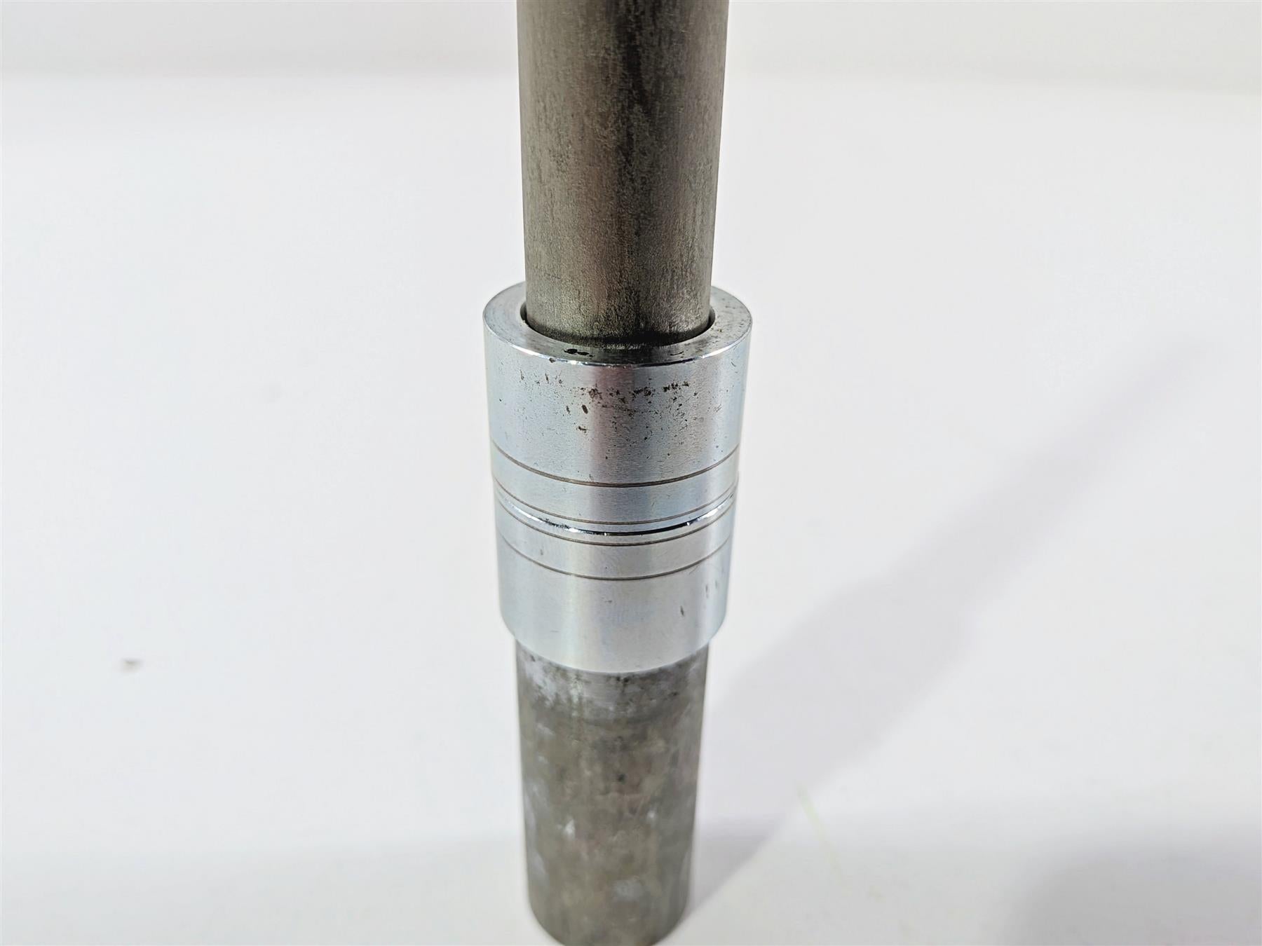 2025 Yamaha YZF R7 Front Wheel Spindle Axle 1RC-25181-00-00 {{ shop.shopifyCountryName }} - Mototech271