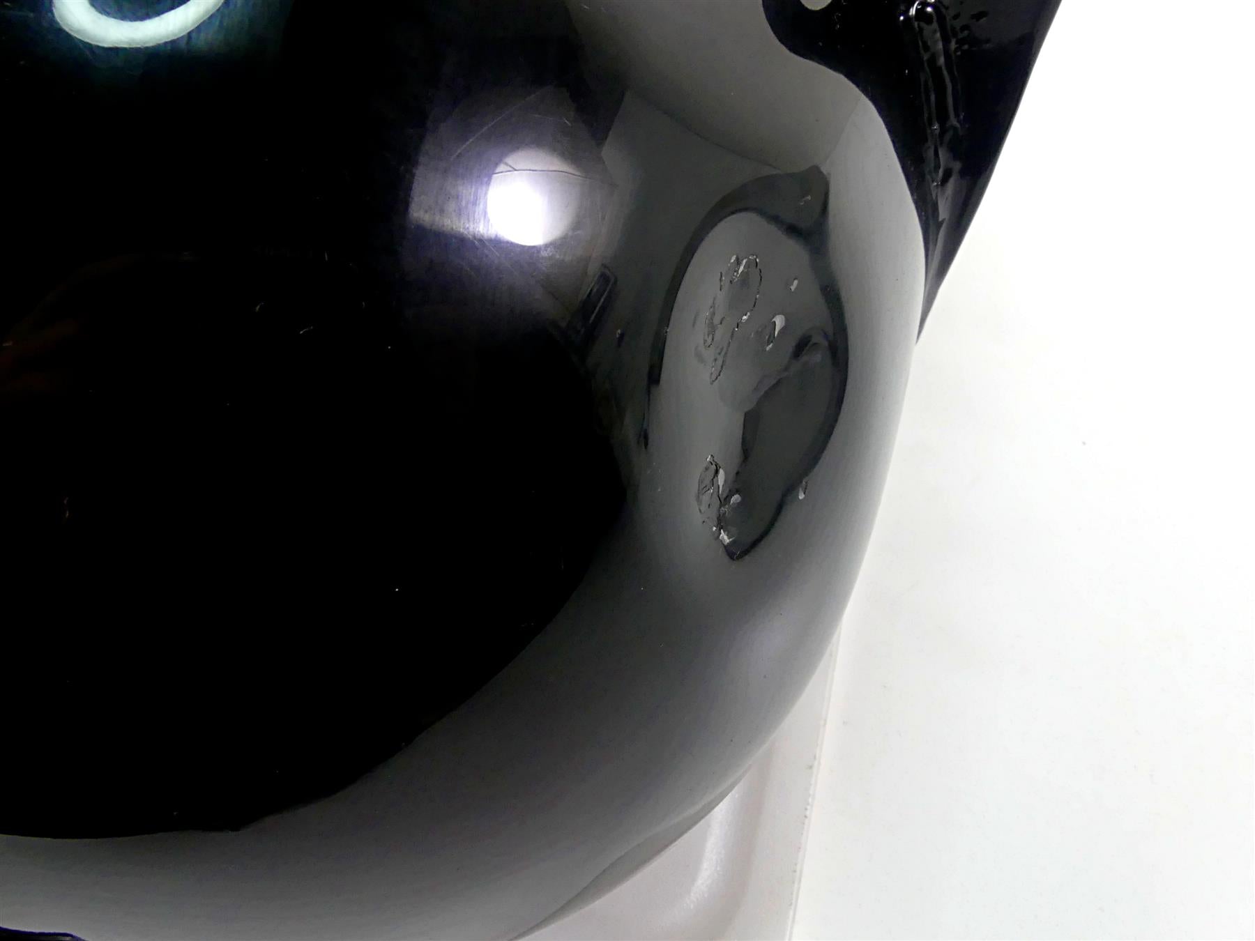 2010 Harley FXDF Dyna Fat Bob Fuel Gas Petrol Tank - Dented 61586-04B {{ shop.shopifyCountryName }} - Mototech271
