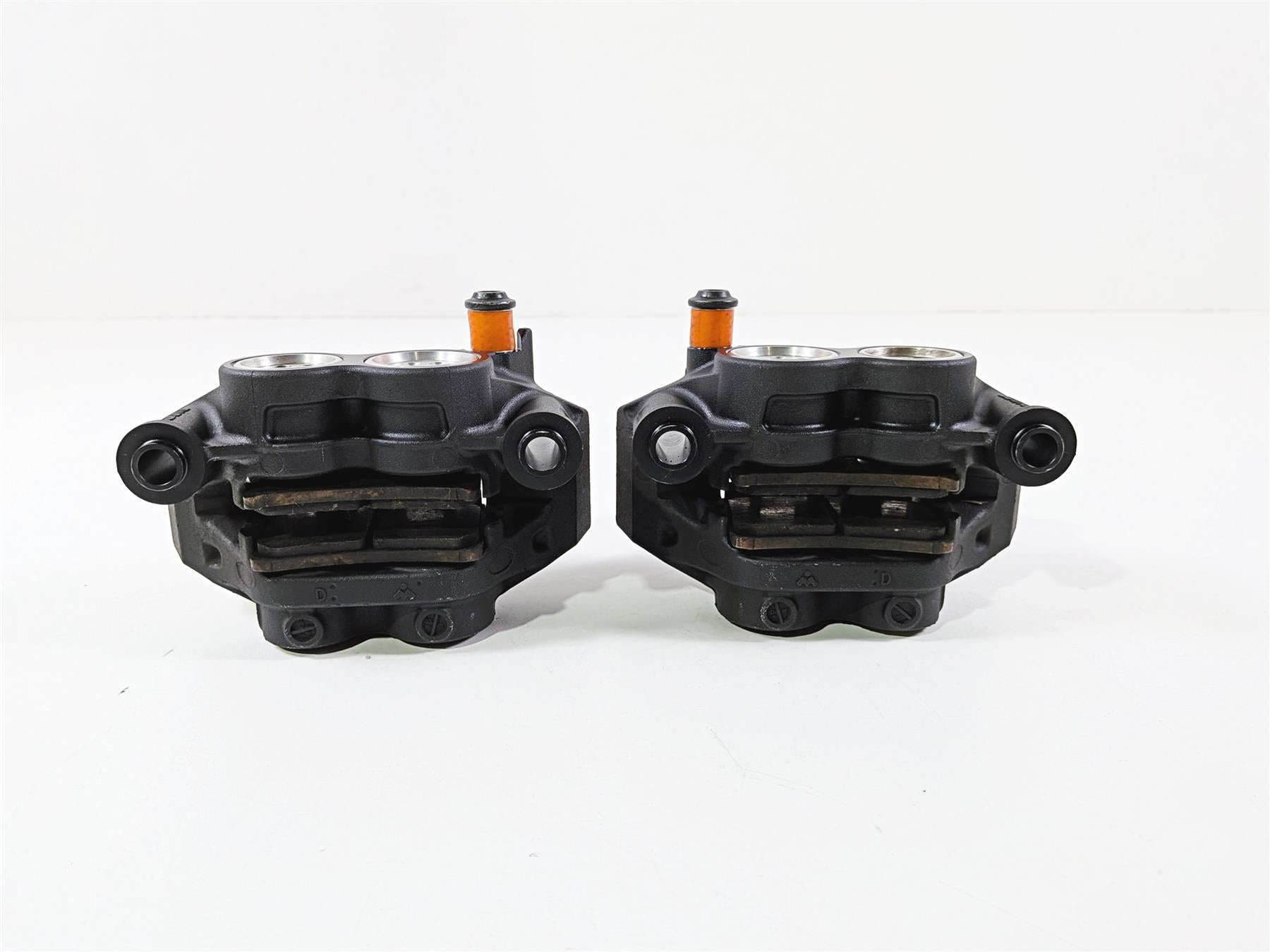2016 Yamaha YZF R1 RN32 Front Brake Caliper 108mm Set 2CR-2580T-00 2CR-2580U-00 {{ shop.shopifyCountryName }} - Mototech271