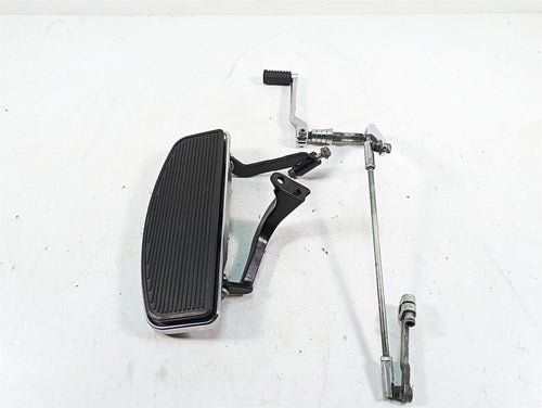 2010 Harley Touring FLHTCU Electra Glide Left Floorboard + Shift Lever 33895-82E | Mototech271