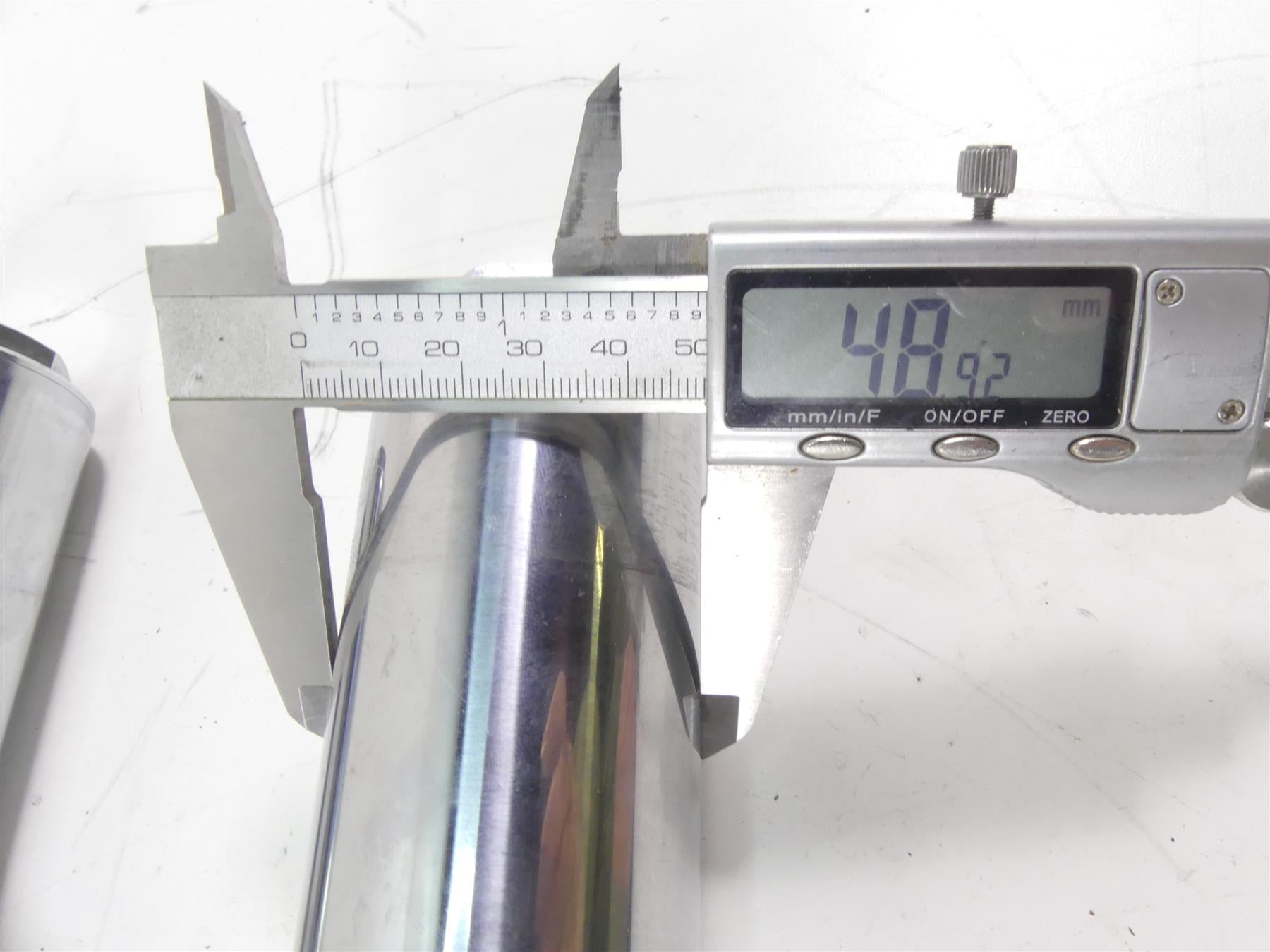 2013 Harley FXDWG Dyna Wide Glide Straight 49mm Front Forks 48802-10 48803-10 {{ shop.shopifyCountryName }} - Mototech271