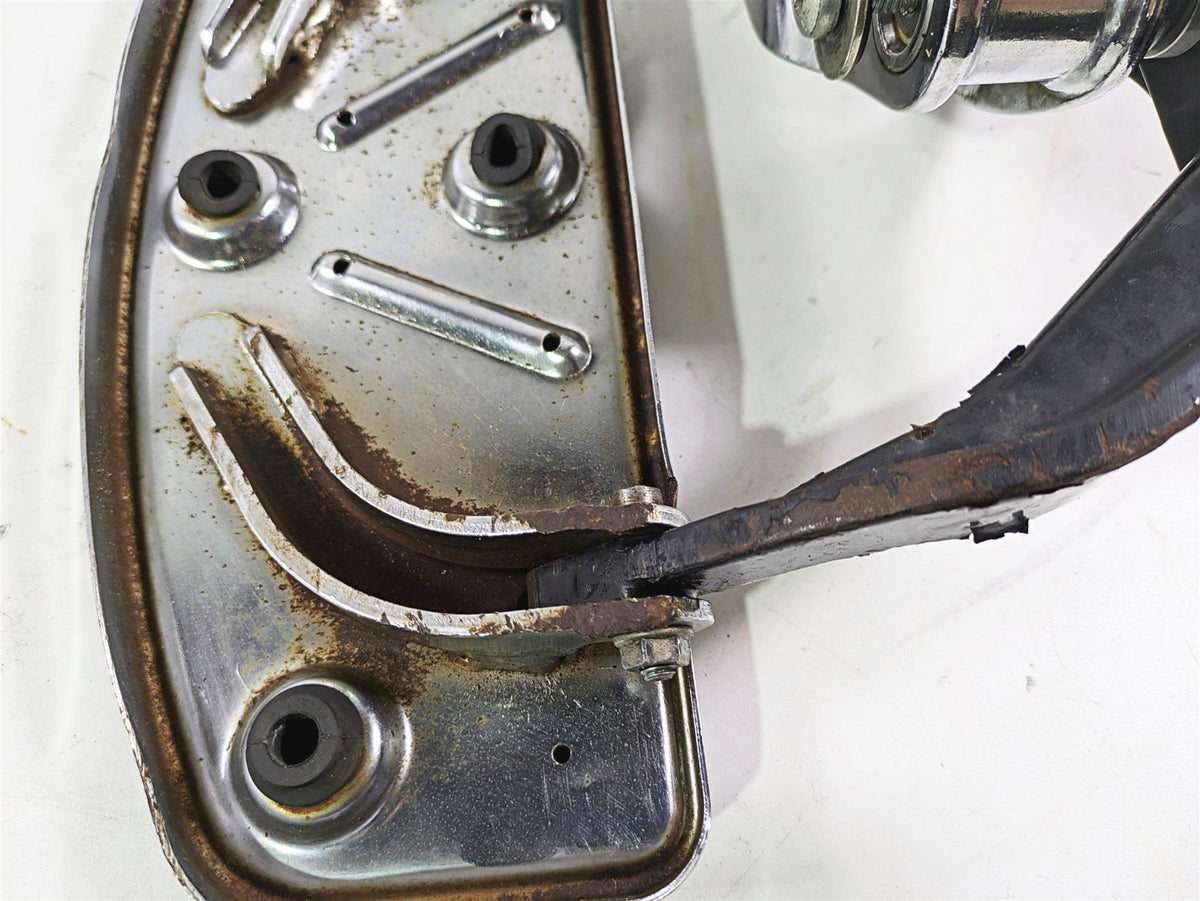 2004 Harley FLSTCI Softail Heritage Front Right Floor Board & Brake 50600026 {{ shop.shopifyCountryName }} - Mototech271