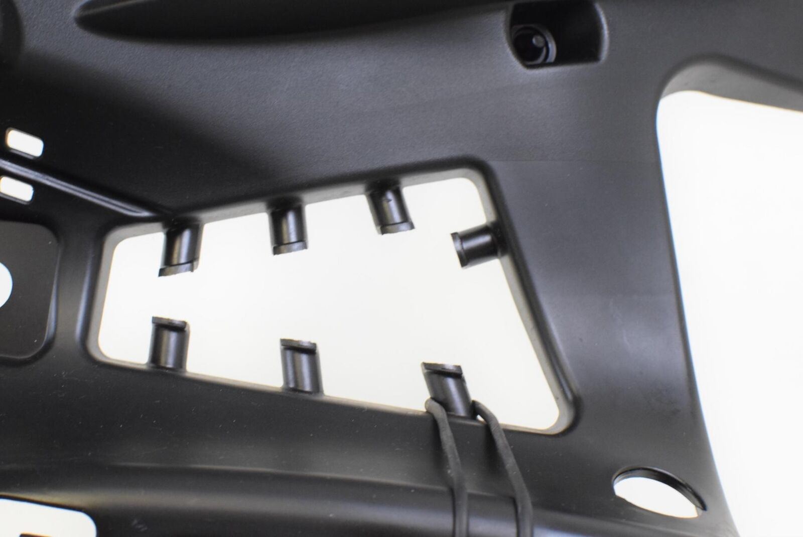 06 BMW K1200S K1200 S K40 Left Front Panel Stay Headlight Bracket 4663767776102 {{ shop.shopifyCountryName }} - Mototech271
