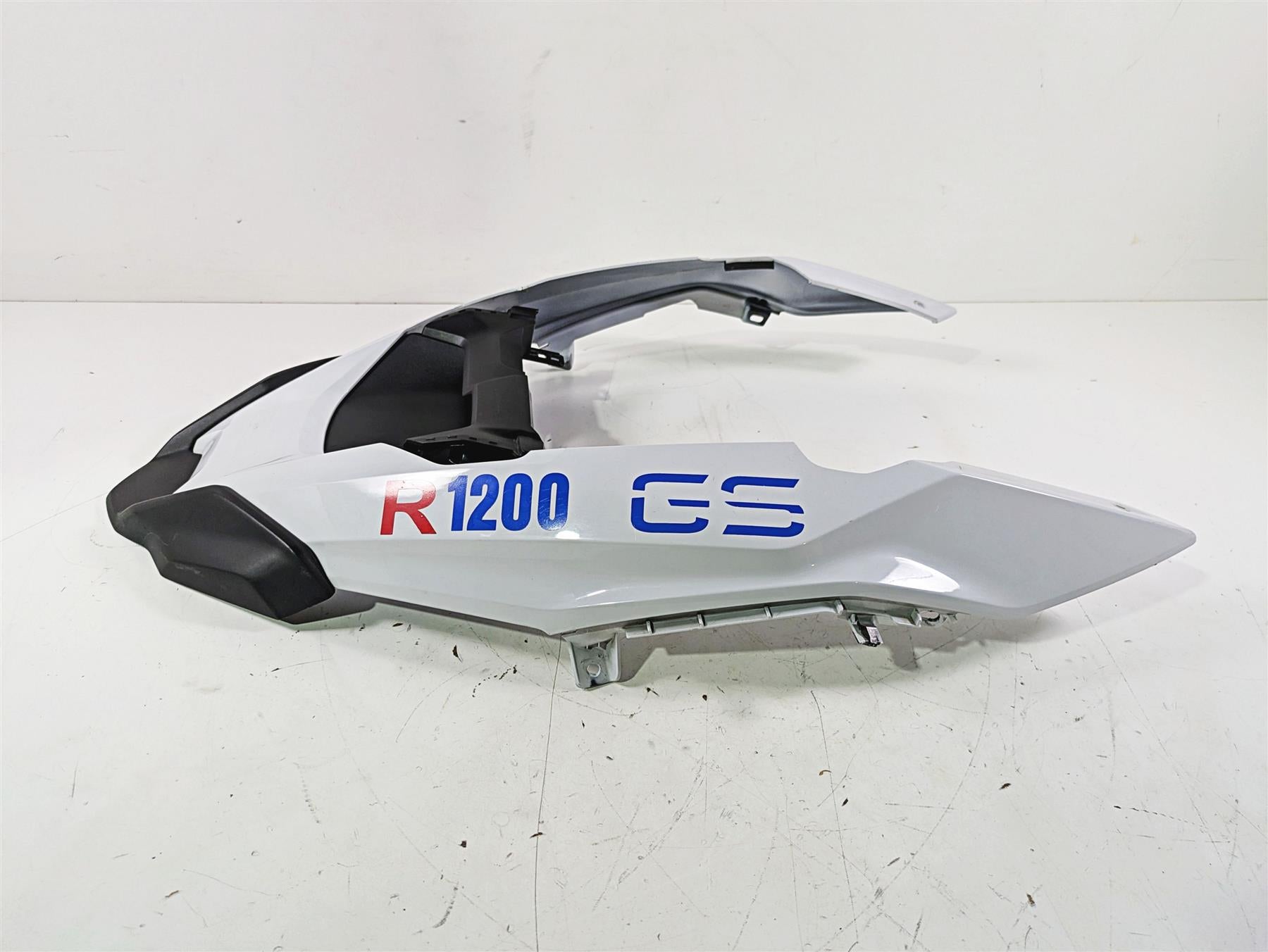 2018  BMW R1200GS GSW K50 Front Upper Fender 46618560646 | Mototech271