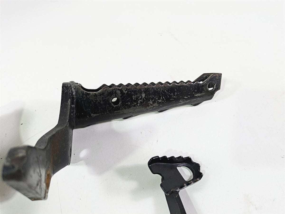 2001 Yamaha Banshee YFZ350 Footrest Foot Peg Brake Pedal Set 3GG-27411-01-00 {{ shop.shopifyCountryName }} - Mototech271