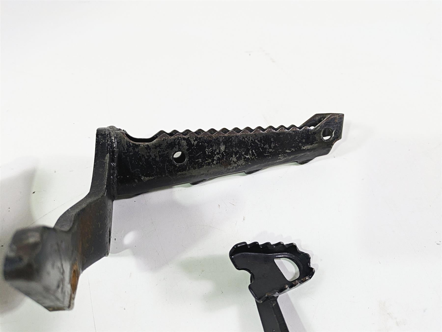 2001 Yamaha Banshee YFZ350 Footrest Foot Peg Brake Pedal Set 3GG-27411-01-00 {{ shop.shopifyCountryName }} - Mototech271