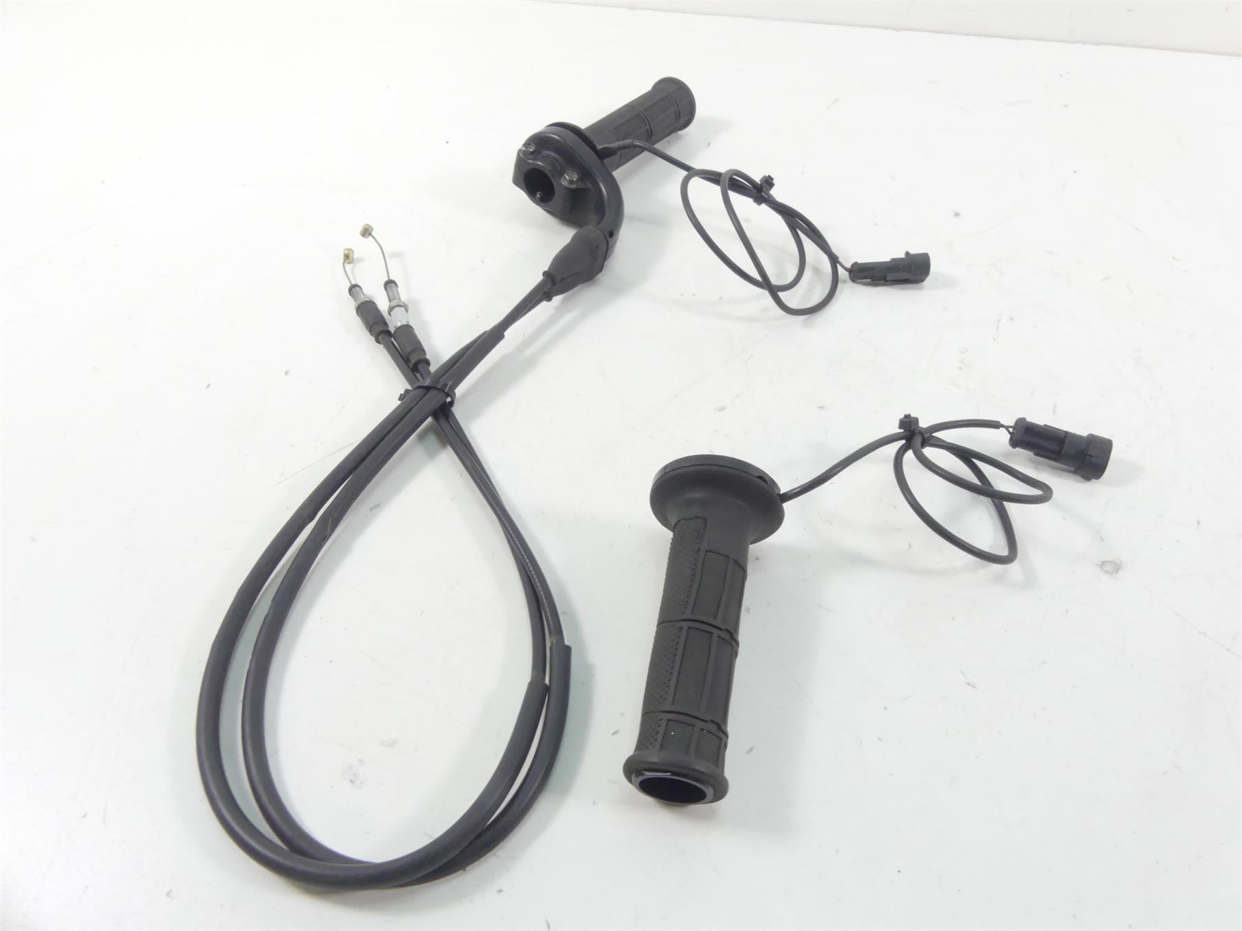 2006 Ducati Multistrada 1000S Hand Throttle Heated Grip Set 65440101A {{ shop.shopifyCountryName }} - Mototech271
