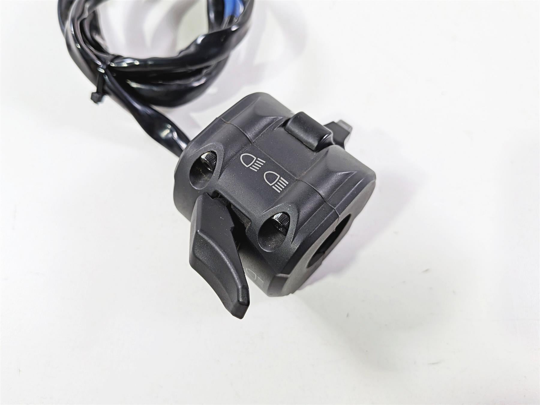 2015 Ducati Scrambler Urban Enduro Left Hand Turn Signal Control Switch 65110171-Mototech271