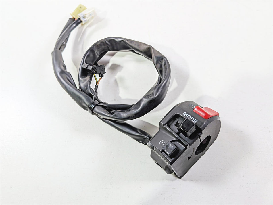 2012 Yamaha XT1200 Super Tenere Clean Right Hand Control Switch 23P-83963-00-00 {{ shop.shopifyCountryName }} - Mototech271