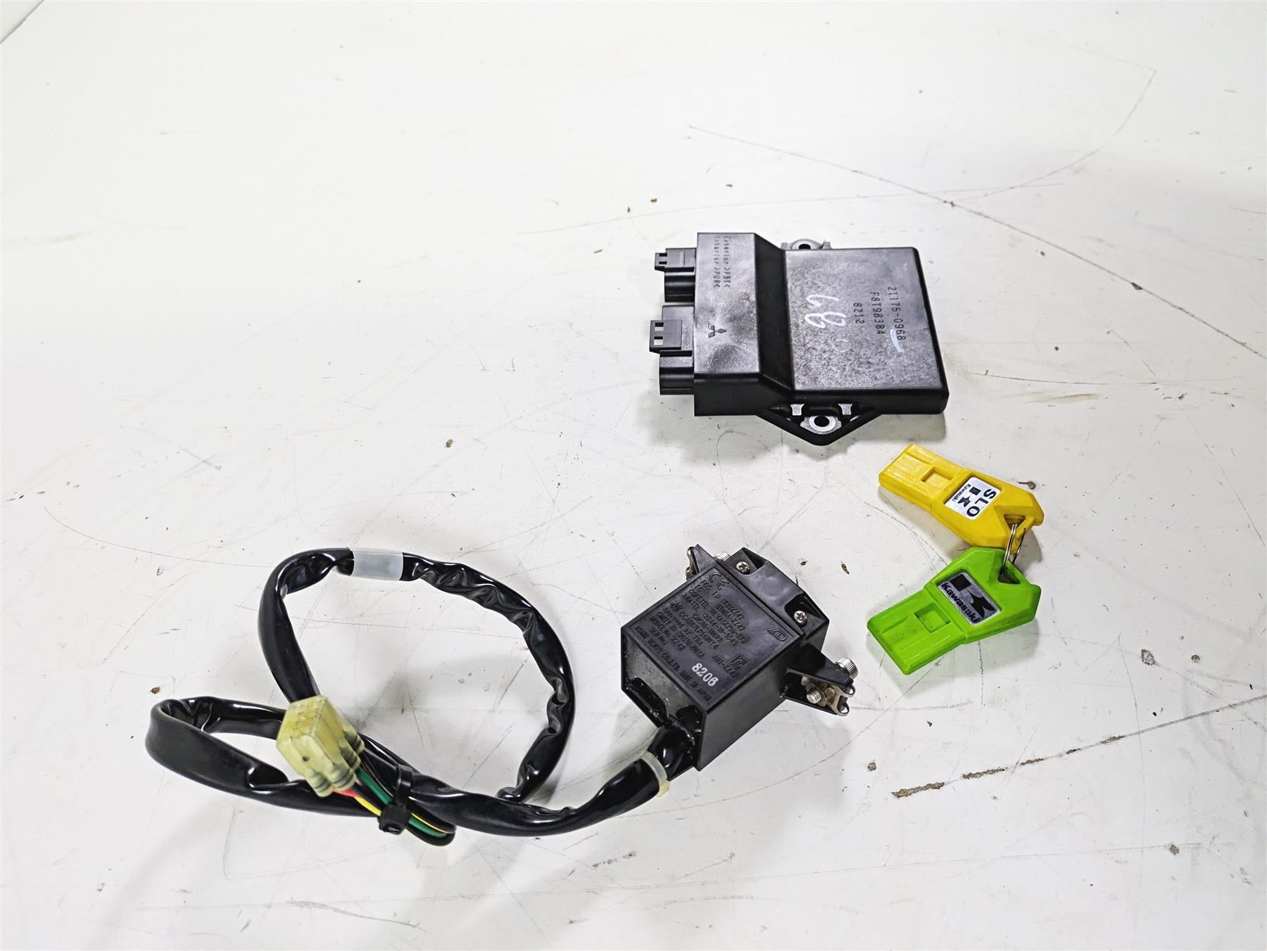 発動機 1992 KAWASAKI NINJA ZX600 PULSING IGNITION ROTOR GOVERNOR (KB27