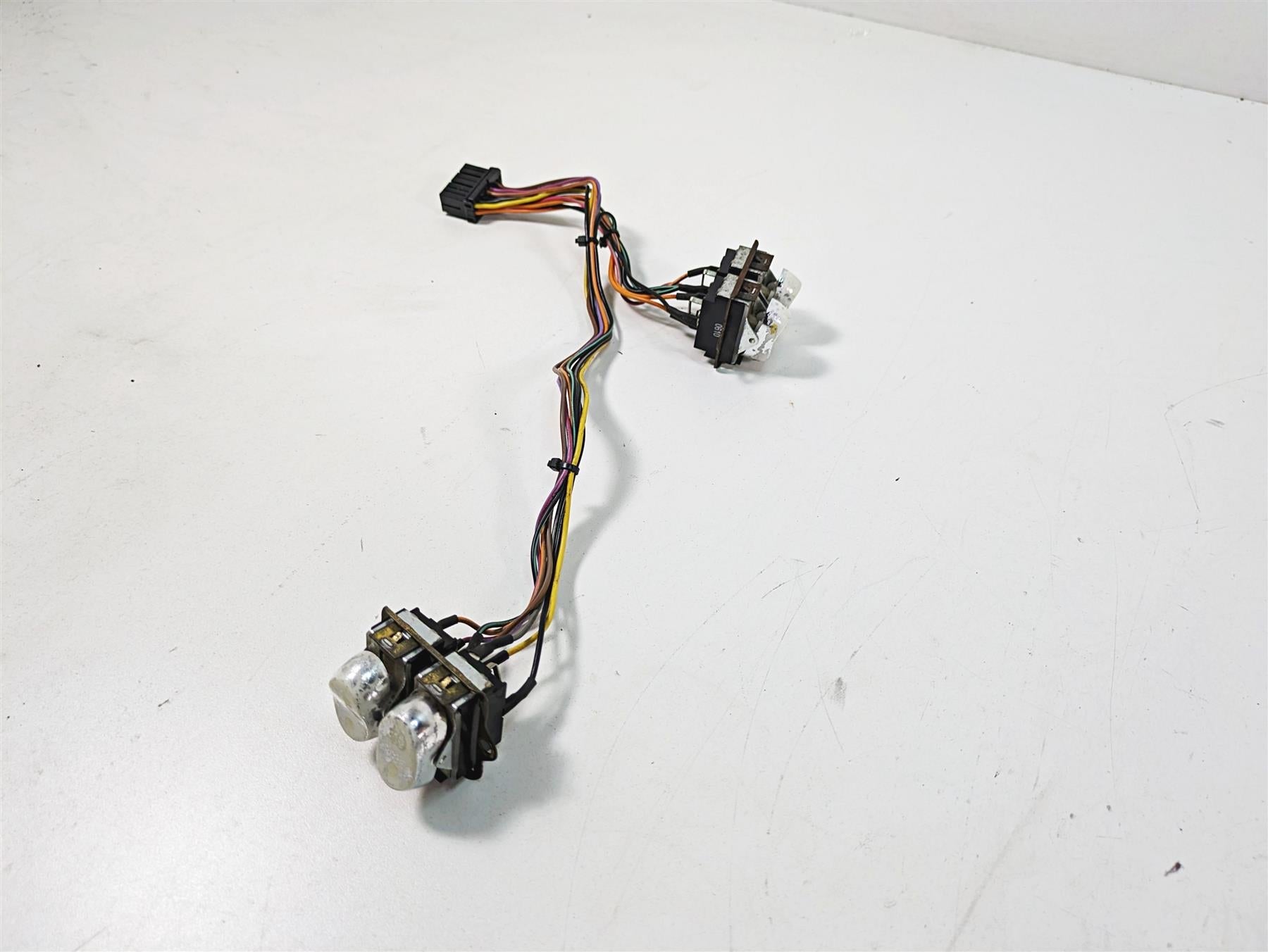 2005 Harley Touring FLHTCUI Electra Glide Auxiliary Switch Set 70271-98 {{ shop.shopifyCountryName }} - Mototech271