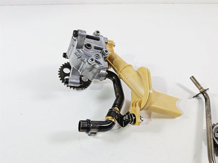 2016 Yamaha YZF R1 RN32 Oil Pump & Pick Up Tube -Tested 2CR-13300-00-00 {{ shop.shopifyCountryName }} - Mototech271