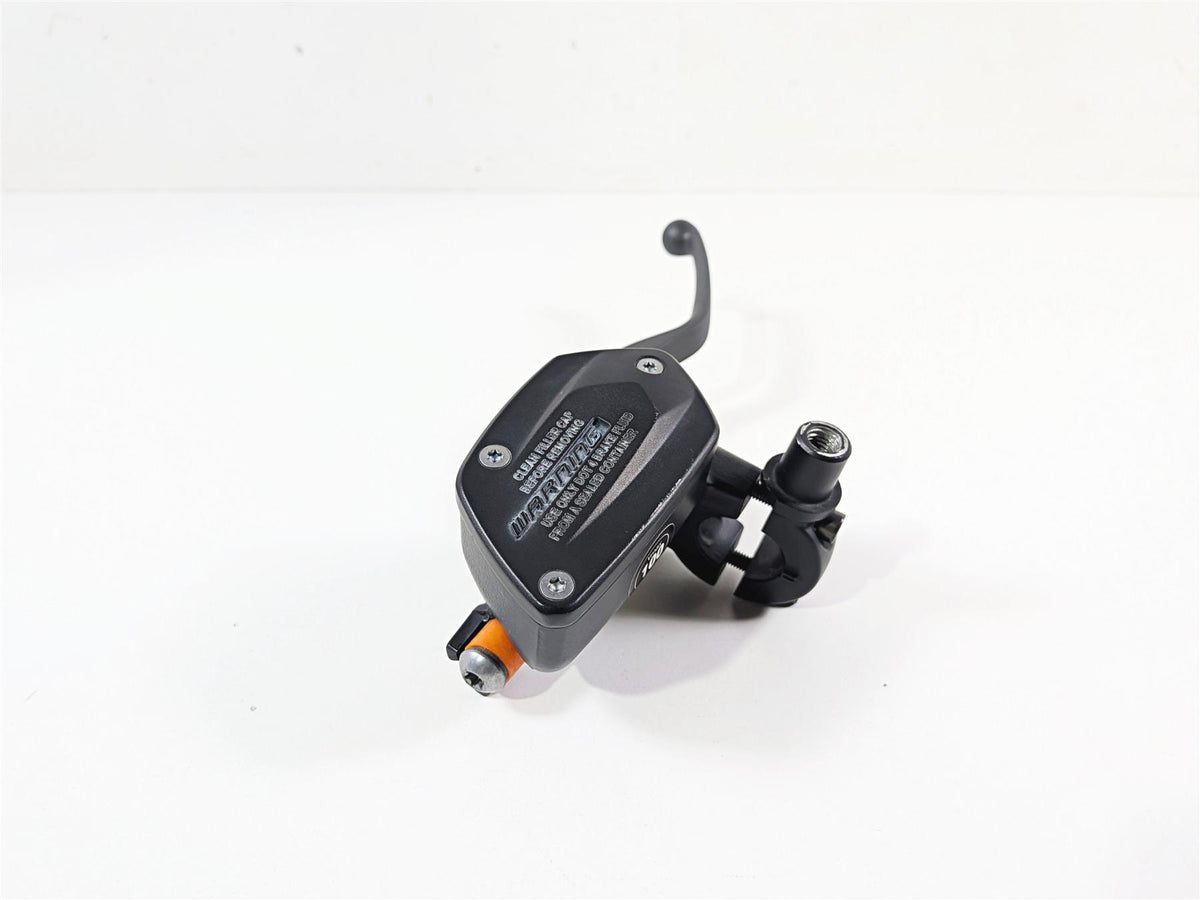 2023 BMW R nineT Scrambler K23 Nissin Front Brake Master Cylinder 32728563845 {{ shop.shopifyCountryName }} - Mototech271