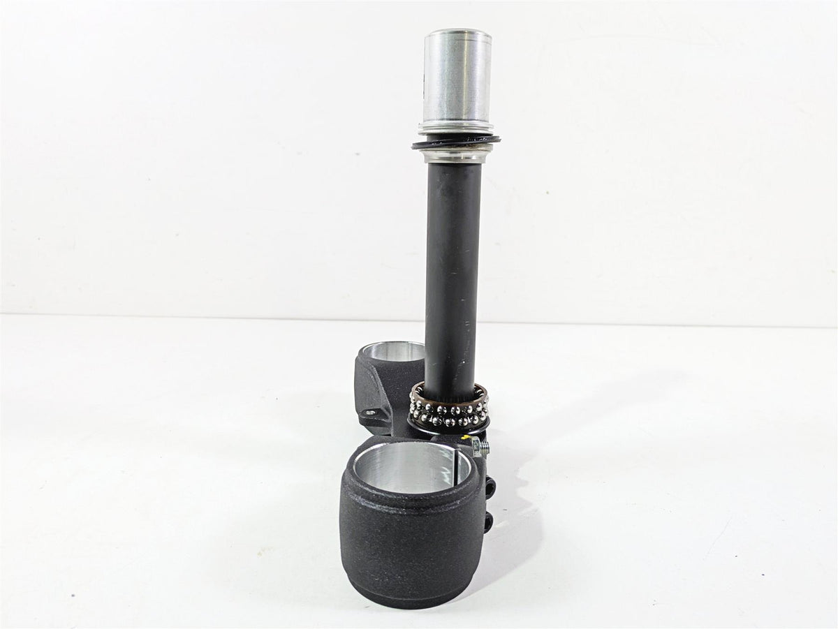 2022 Ducati Hypermotard 950 Lower Triple Tree Steering Clamp 342P1022AA {{ shop.shopifyCountryName }} - Mototech271