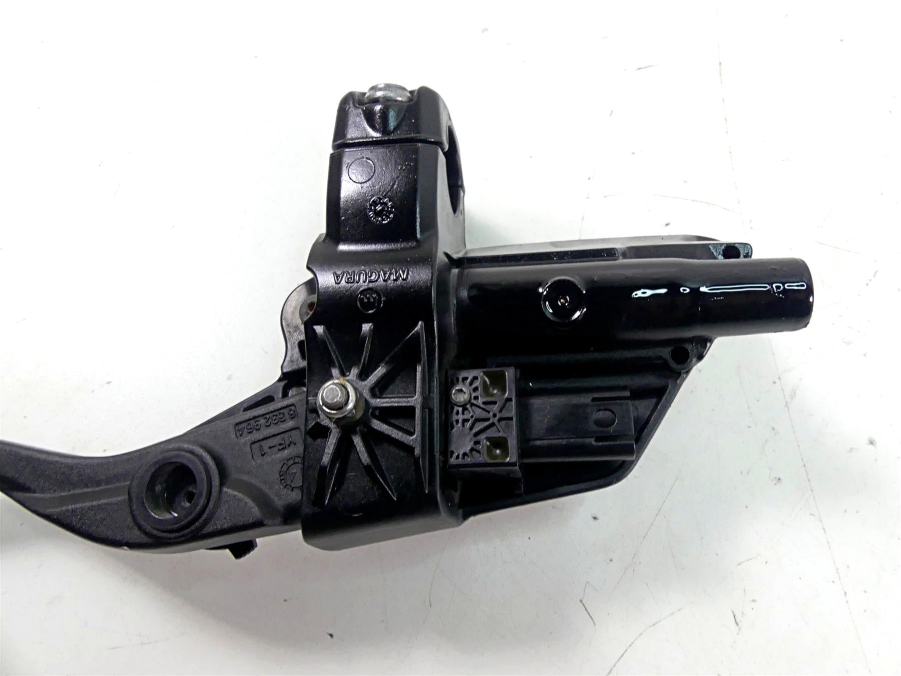 2015 BMW R1200GS GSW K50 Magura Clutch Master Cylinder + Lever 32728524919 {{ shop.shopifyCountryName }} - Mototech271